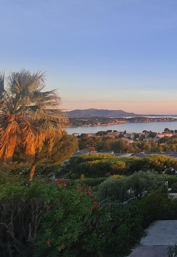 Magnifique Appartement Vue Mer - Grande Terrasse Et Piscine Bandol Exterior foto